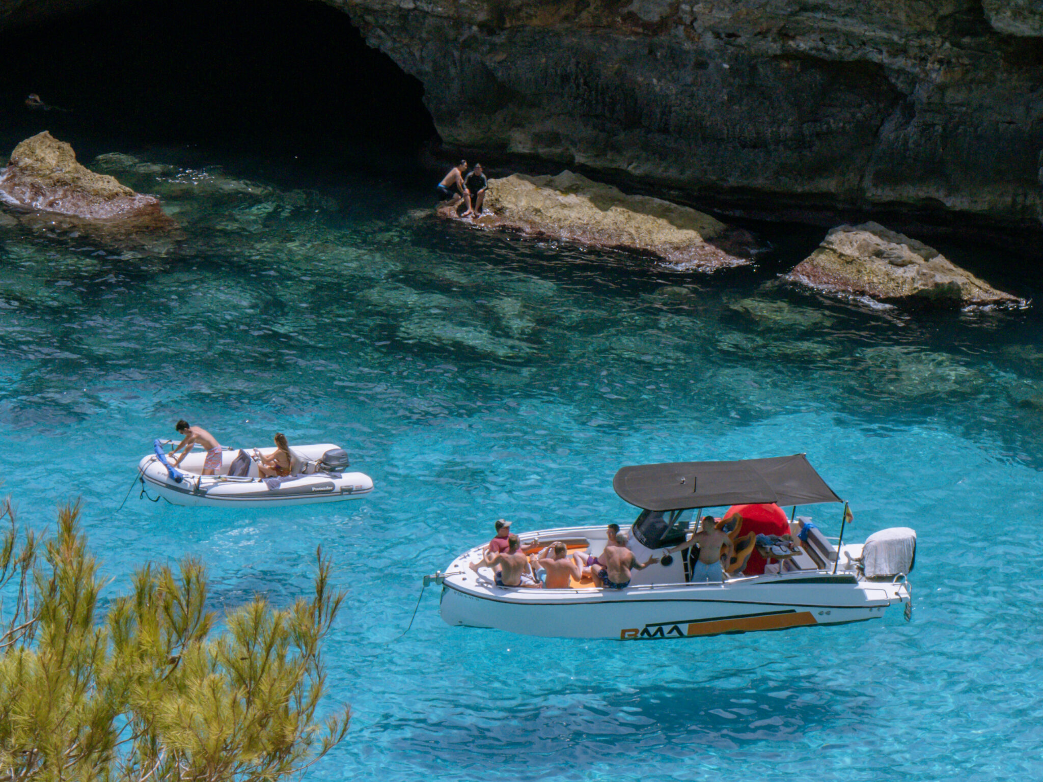 bay calo des moro