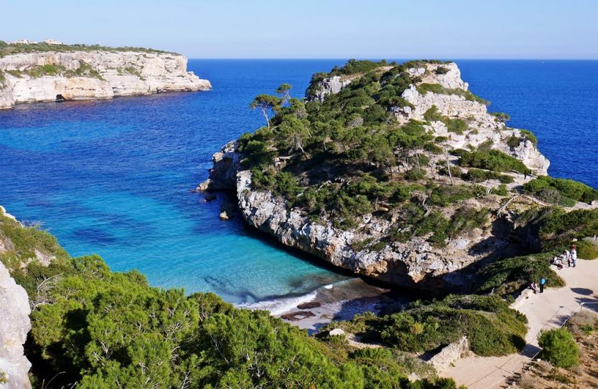 Calo des Moro – jak dostać się na najpiękniejszą zatokę na Majorce?