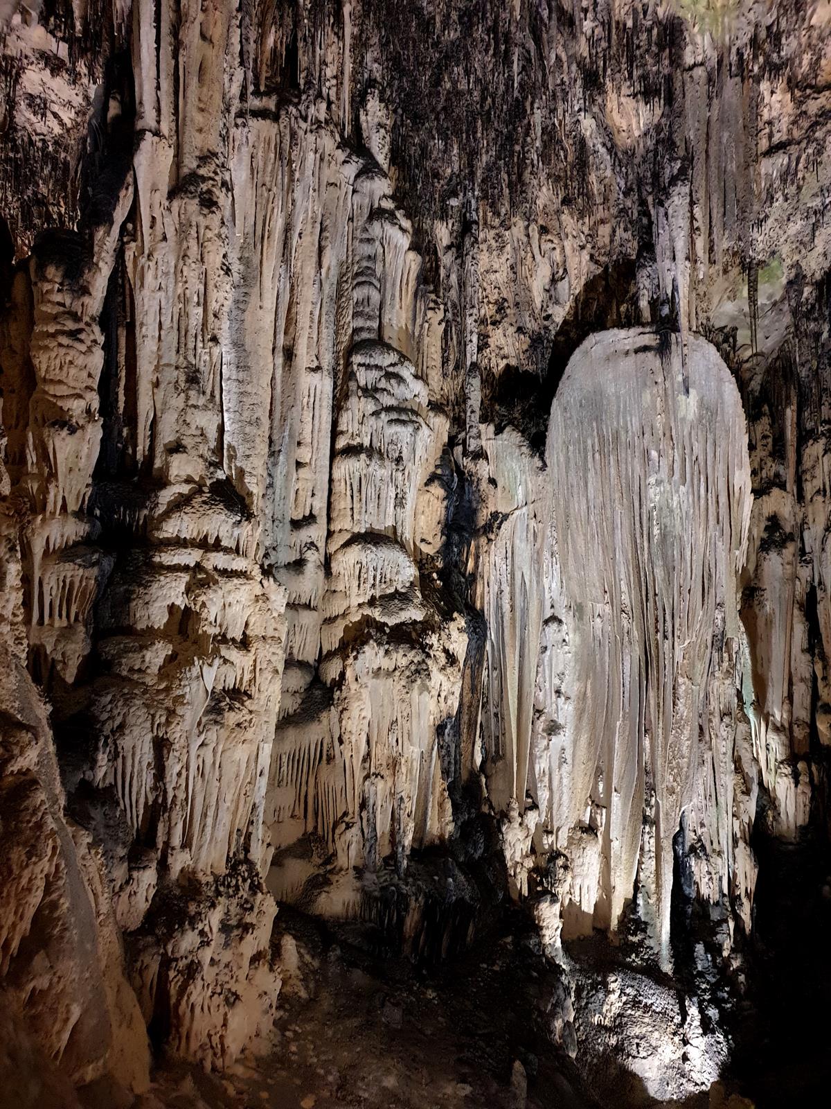 arta caves