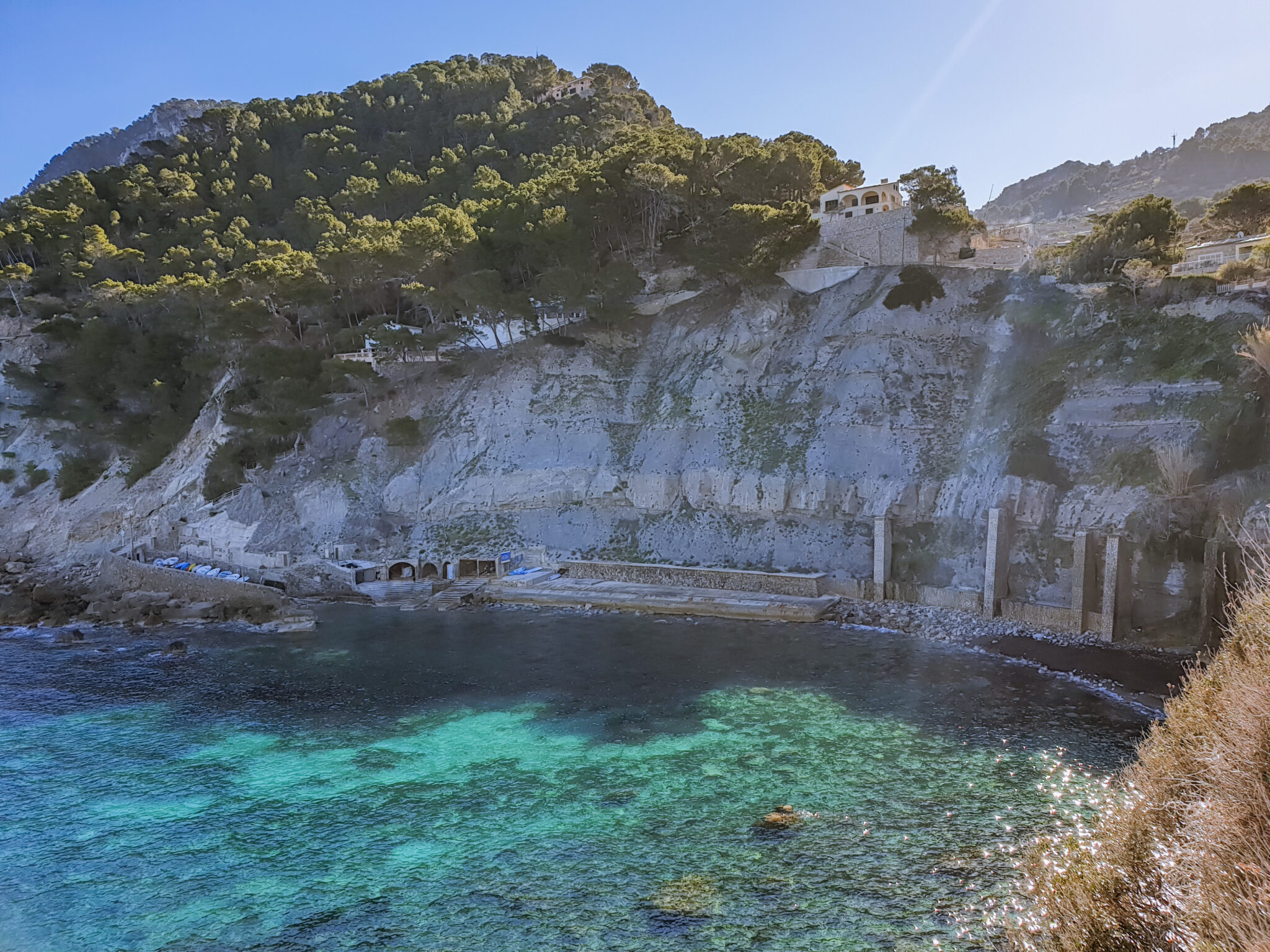 Cala Banyalbufar na Majorce – nadzwyczajna zatoka u stóp gór Serra de Tramuntana