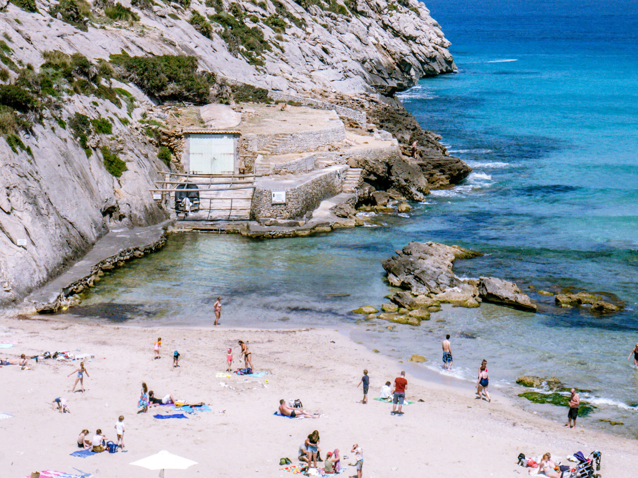 Cala Estreta in Mallorca – beautiful virigin bays in Mallorca