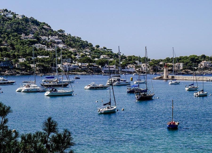 Cala Llamp na Majorce – luksusowe regiony na wyspie
