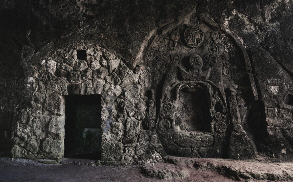 cuevas de portals vells