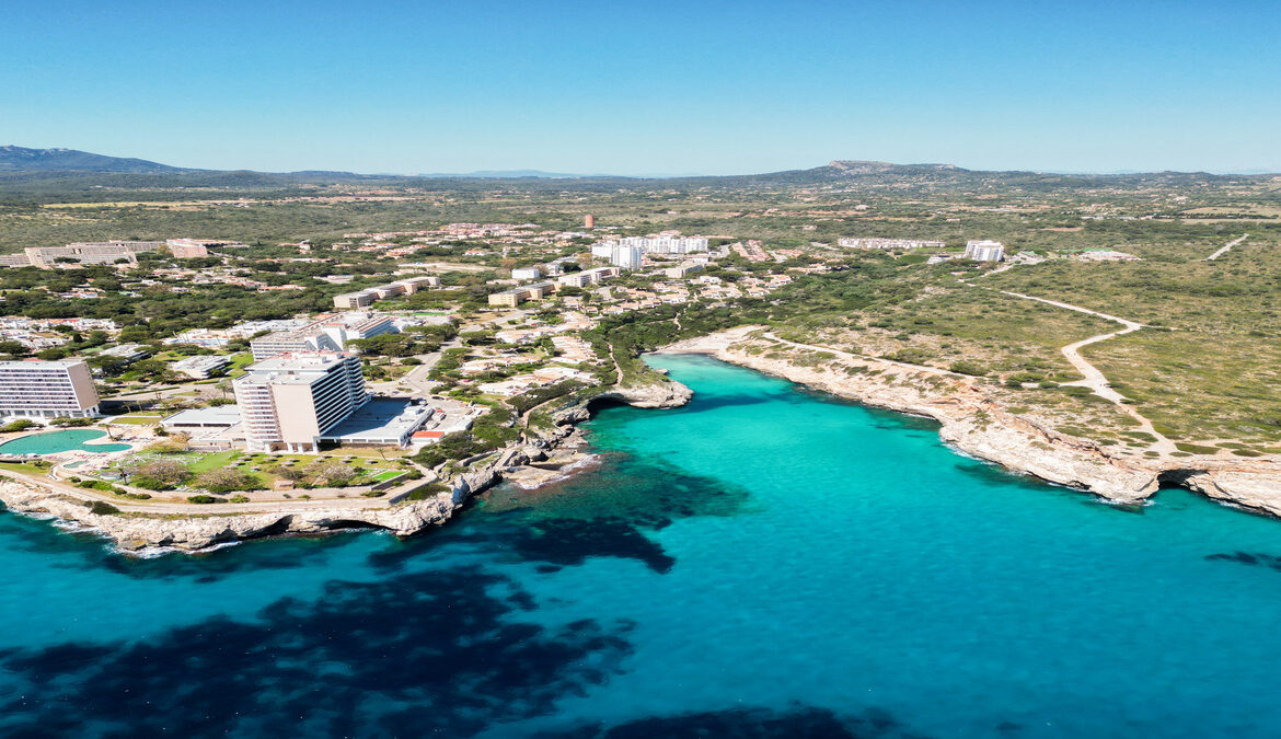 Cala Antena na Majorce – czy warto wybrać Cala Antena na wakacje?