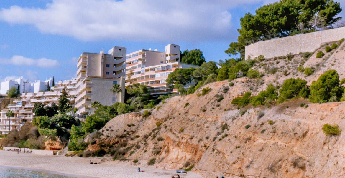 playa de portals nous