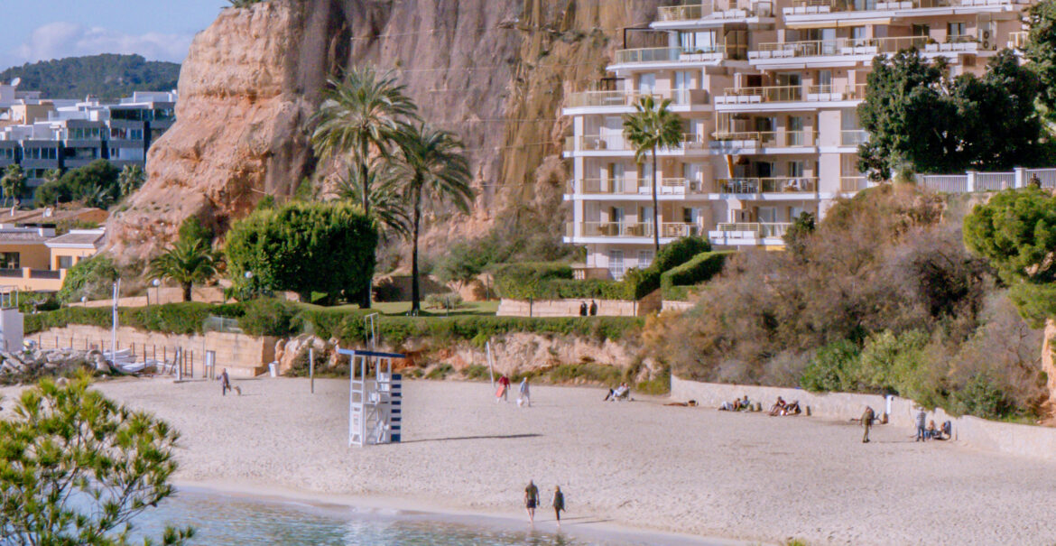 playa de portals nous