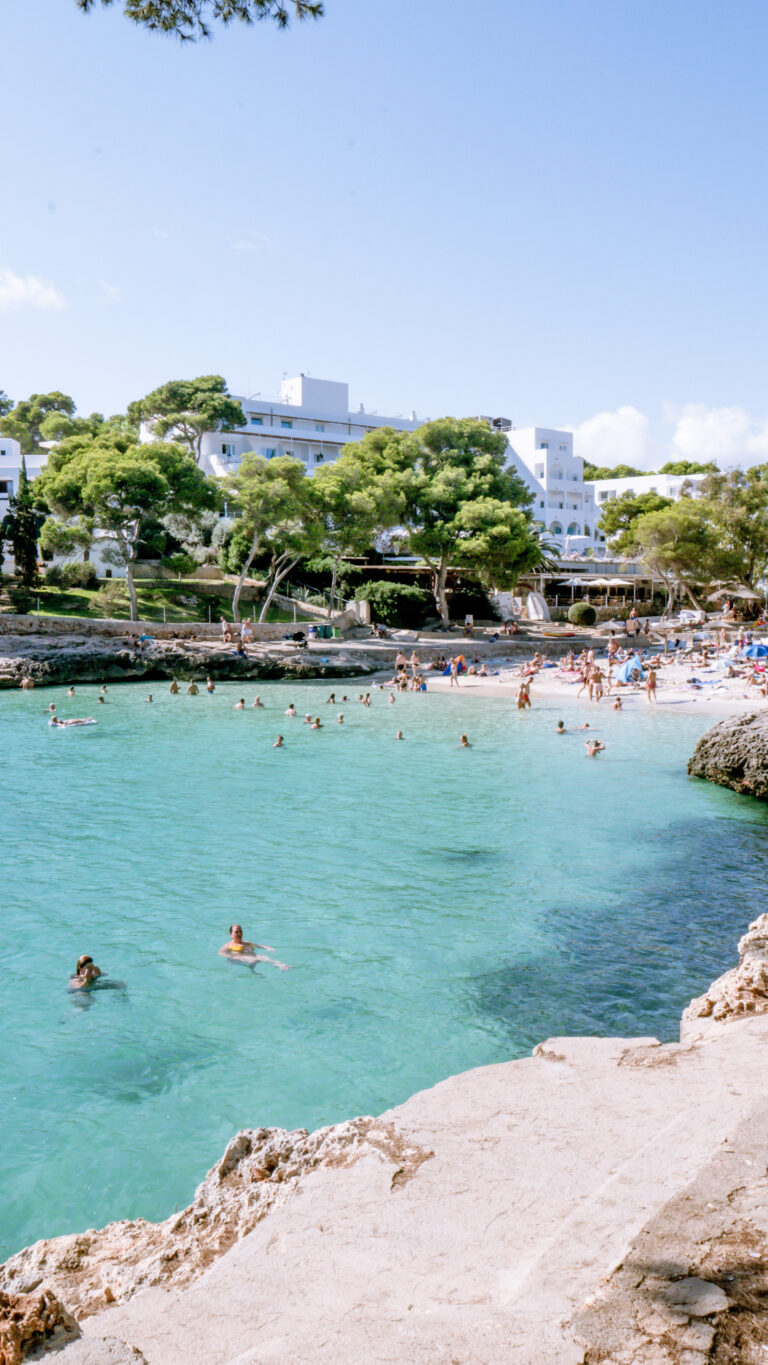 cala serena na majorce